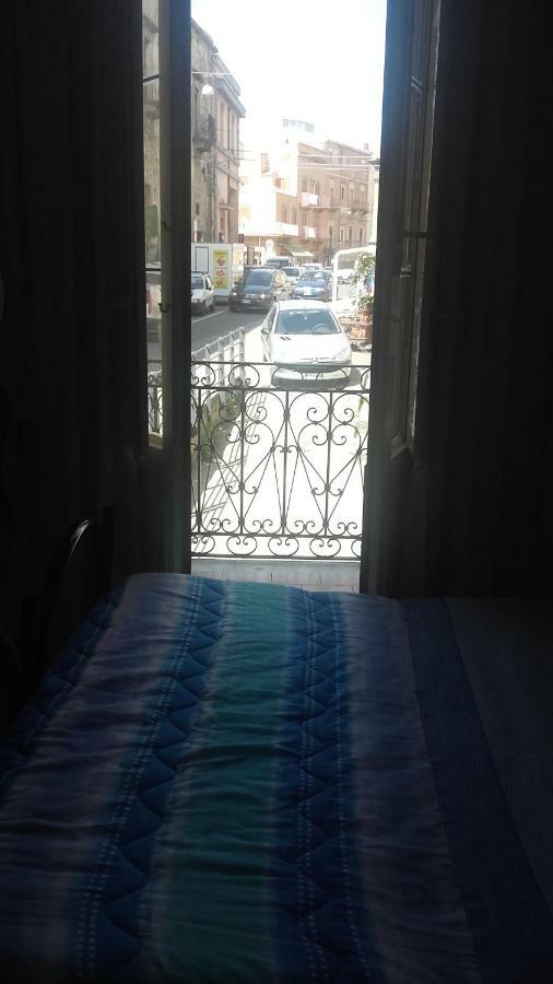 Bed And Breakfast Priscilla Regalbuto エクステリア 写真