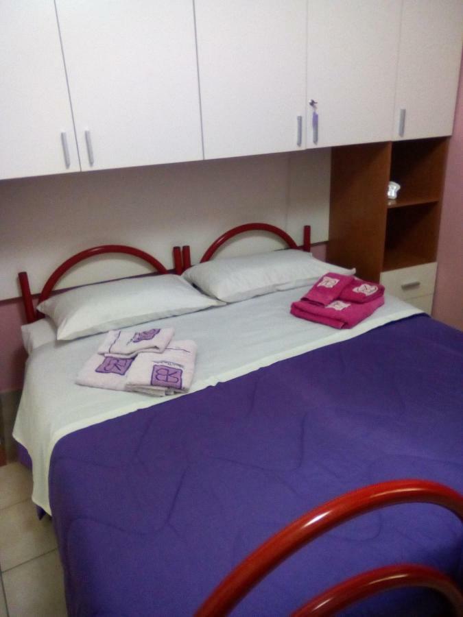 Bed And Breakfast Priscilla Regalbuto エクステリア 写真